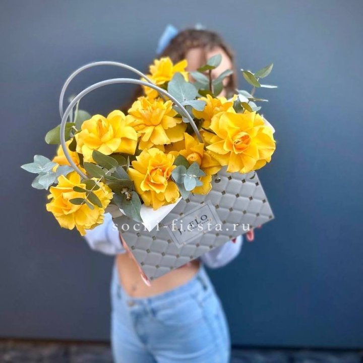 Сумочка с розами "Эдель" в Тольятти