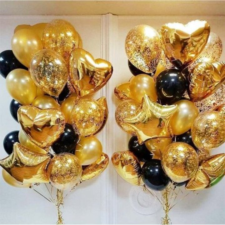 Фонтан шаров "Чёрное золото" в Тольятти