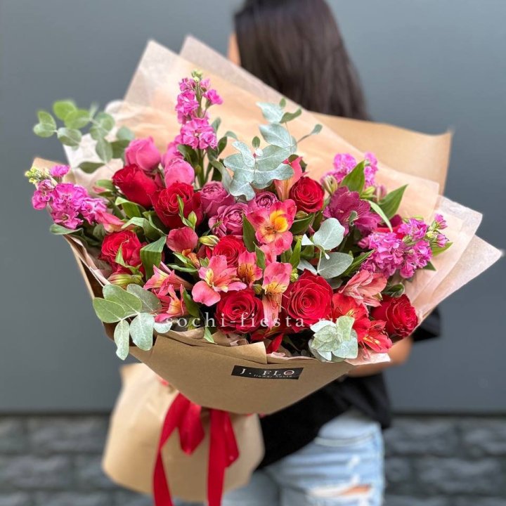 Дизайнерский букет №3 в Тольятти