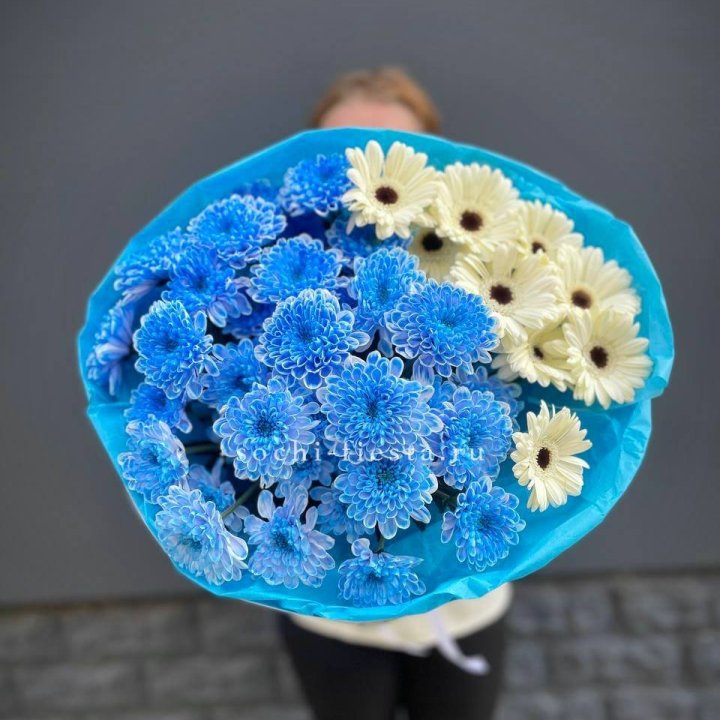 Букет хризантем и гербер в Тольятти