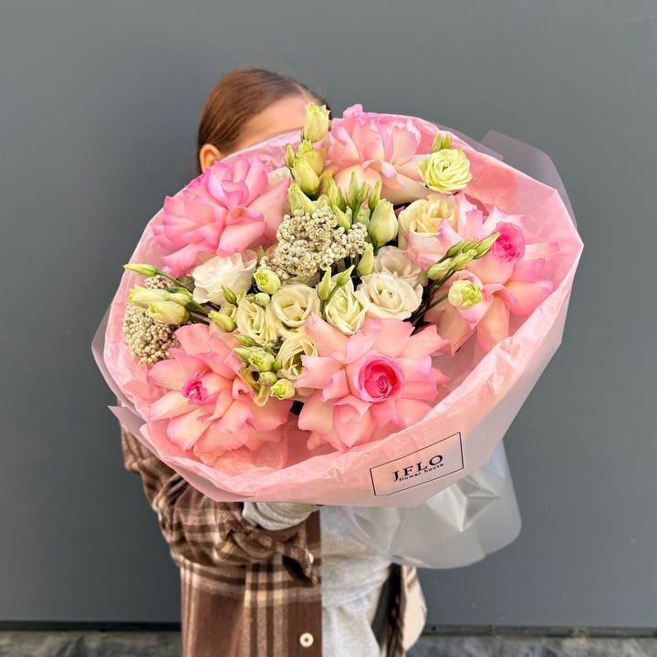 Букет "Розы с эустомой" в Тольятти