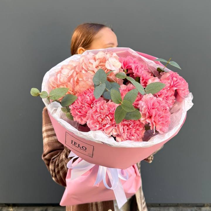 Дуо диантусы и гортензия в Тольятти