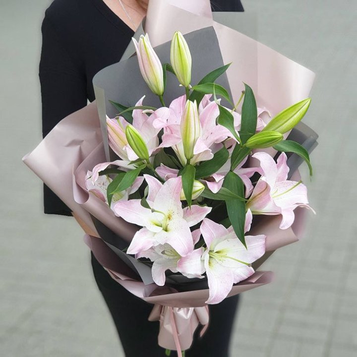 Букет розовых лилий в Тольятти