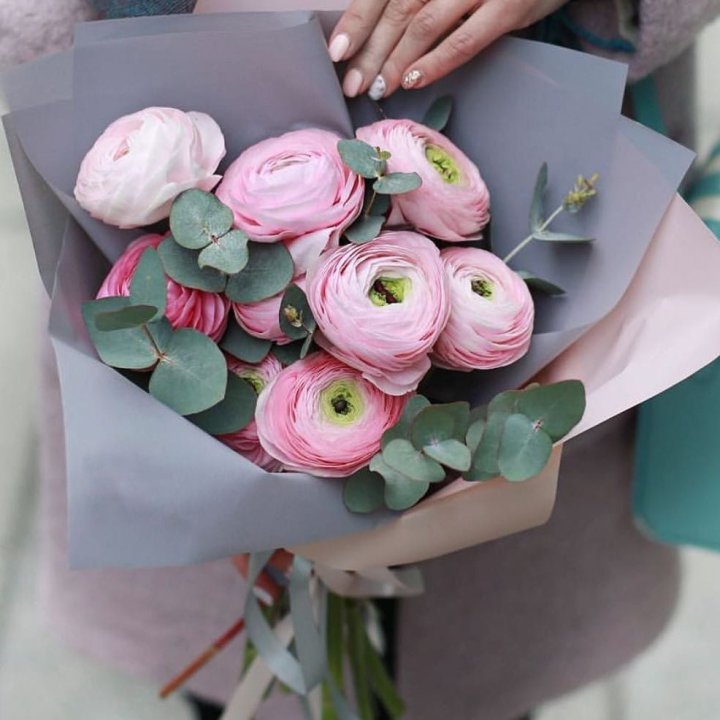 Ранункулюсы с эвкалиптом №1 в Тольятти