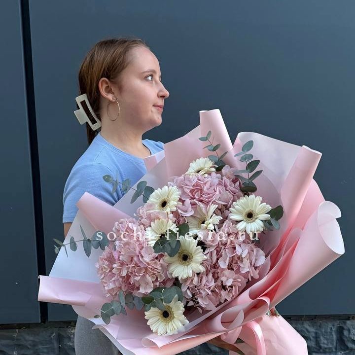 Букет "Знак любви" в Тольятти