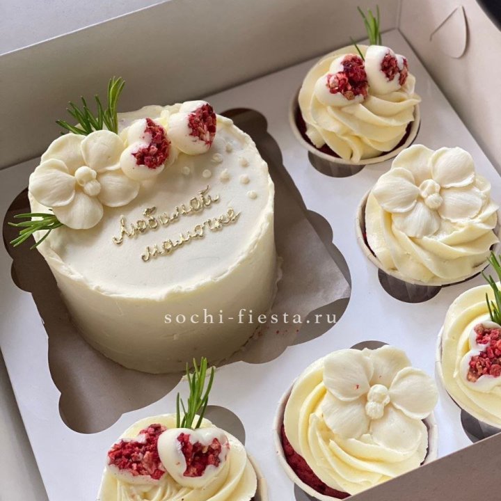 Капкейки и бенто-торт "Мамочке" в Тольятти