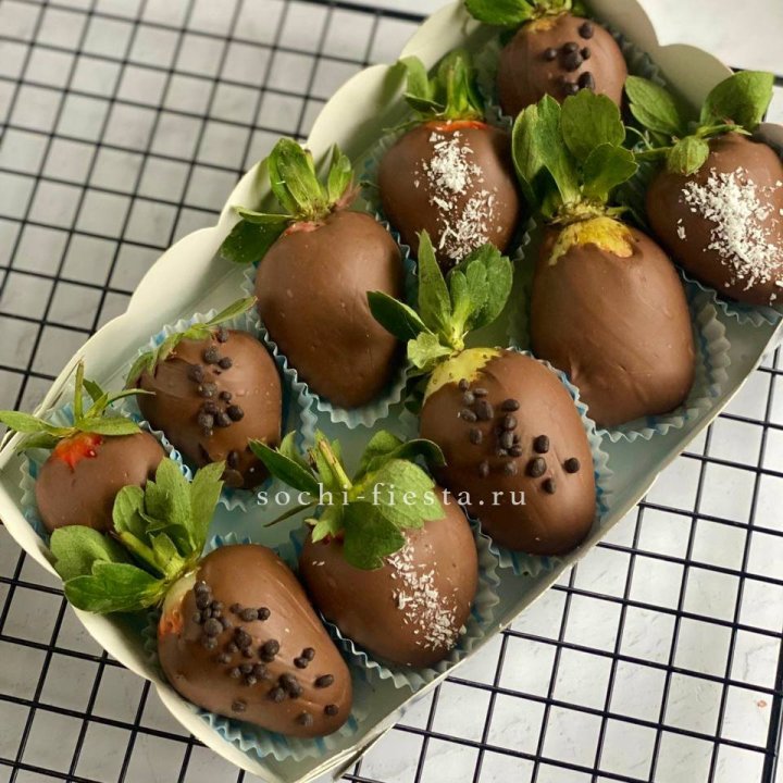 Клубника в шоколаде 10 ягод в Тольятти