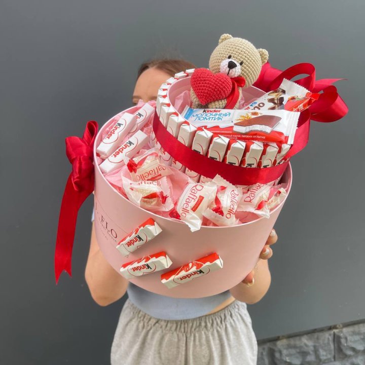 Бокс киндерами и раффаэлло 2 в Тольятти