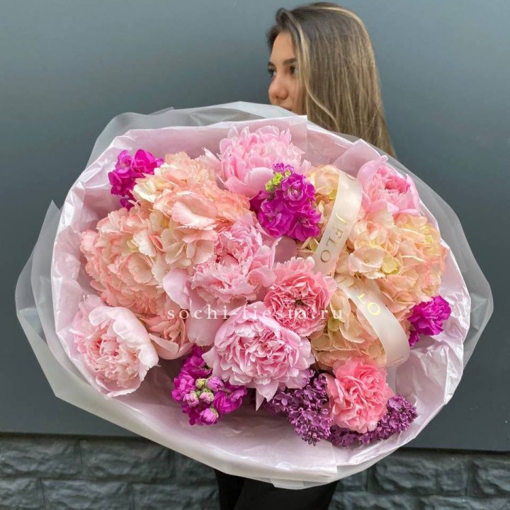  Букет "Фловер пионс" в Тольятти