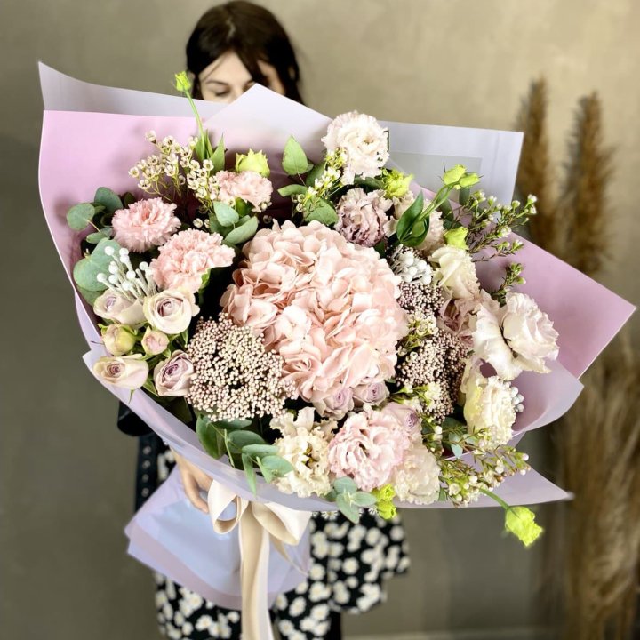 Дизайнерский букет "Трели кримс" в Тольятти