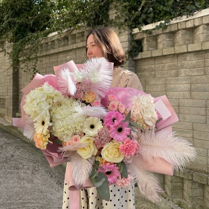 Дизайнерский букет "Валенсия" в Тольятти