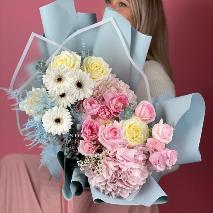 Дизайнерский букет "Адель" в Тольятти