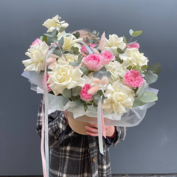 Кашпо с розами в Тольятти