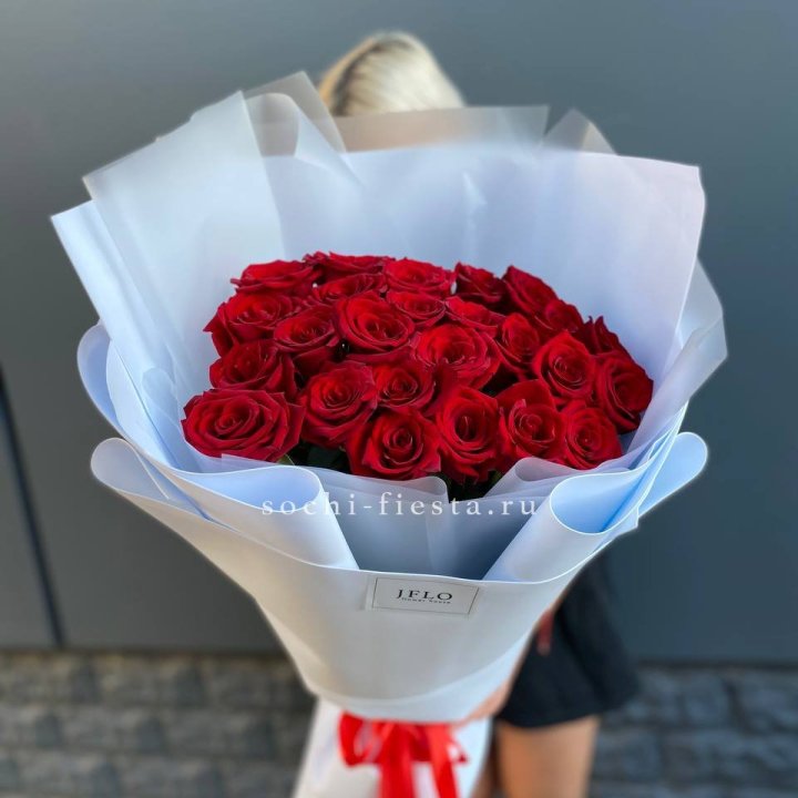 25 высоких роз  в Тольятти