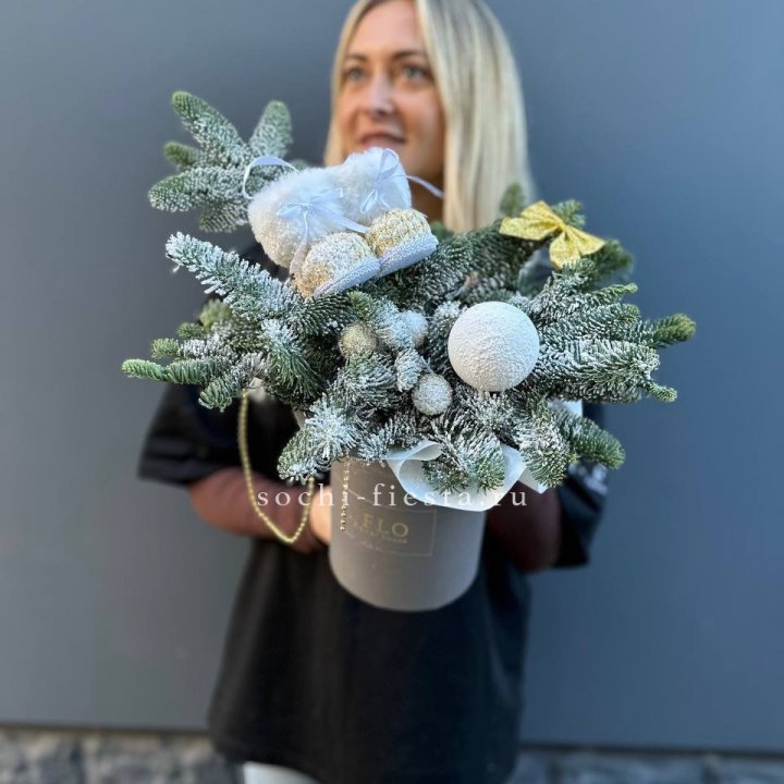 Новогодний бокс "Ботс голд" в Тольятти