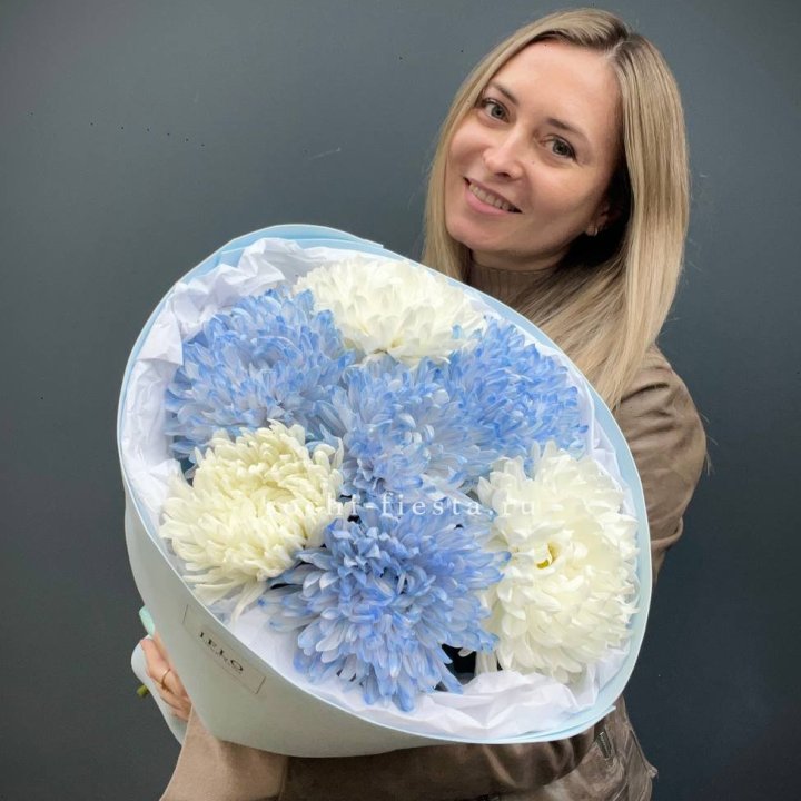 Букет из 7 хризантем  в Тольятти