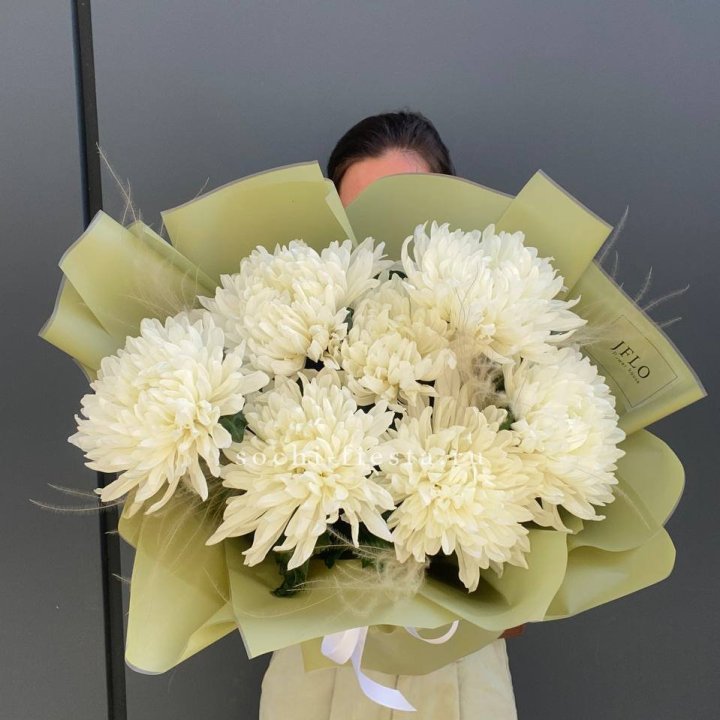 Букет одноголовых хризантем  в Тольятти