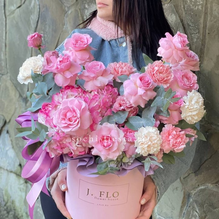 Цветочный бокс "Эсмиральда" в Тольятти