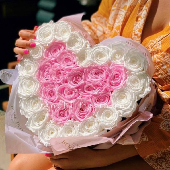 Бокс сердце с розами №2 в Тольятти