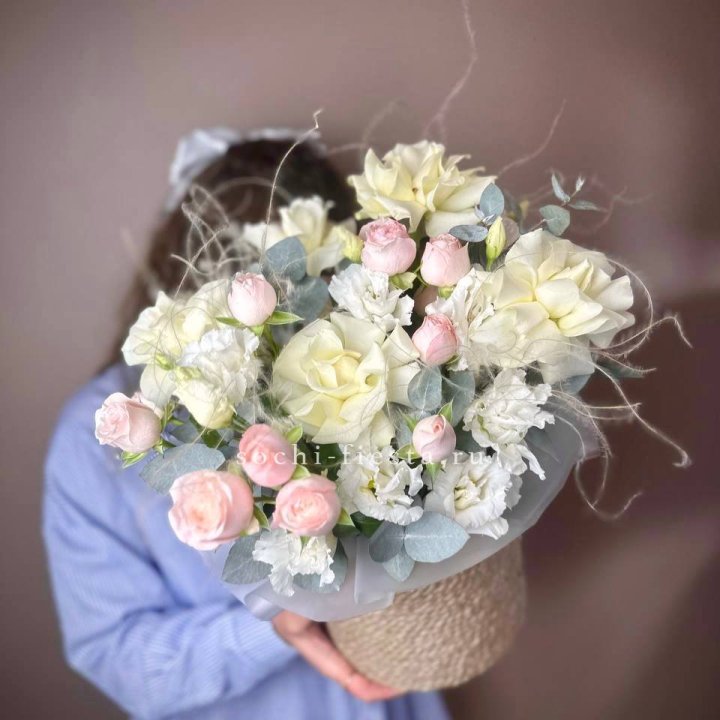 Авторский бокс "Милена" в джутовом кашпо в Тольятти