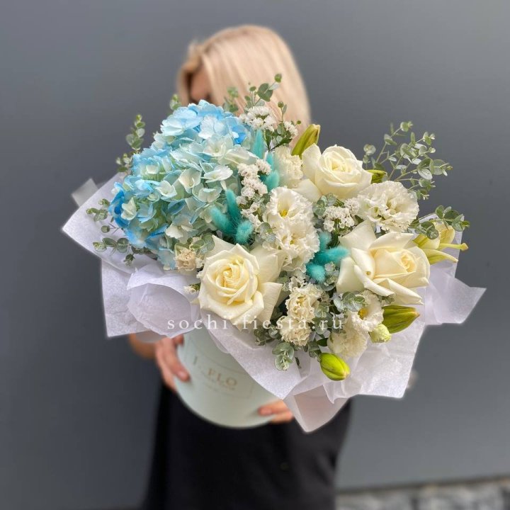 Цилиндр в голубых оттенках №1 в Тольятти