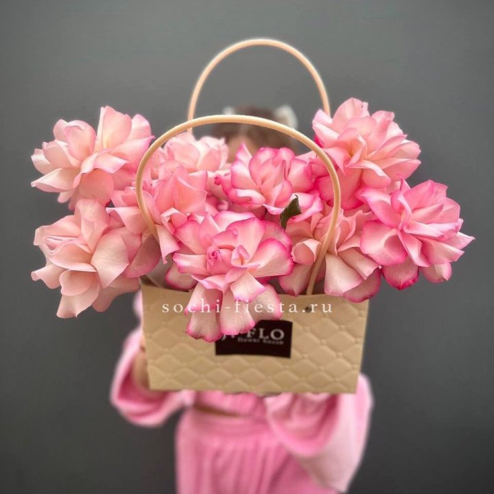 Сумочка розовых роз Венди в Тольятти