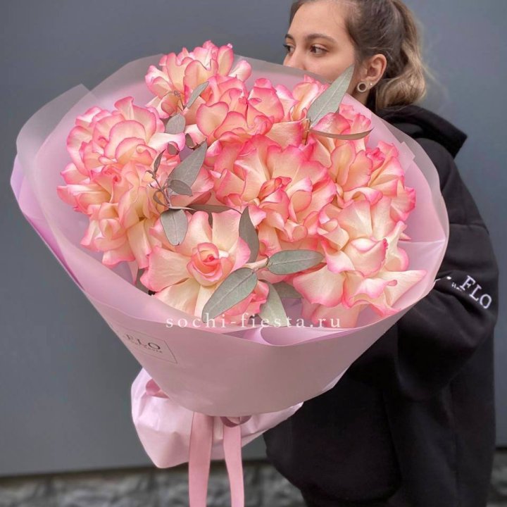 9 французских роз Джумилия в Тольятти