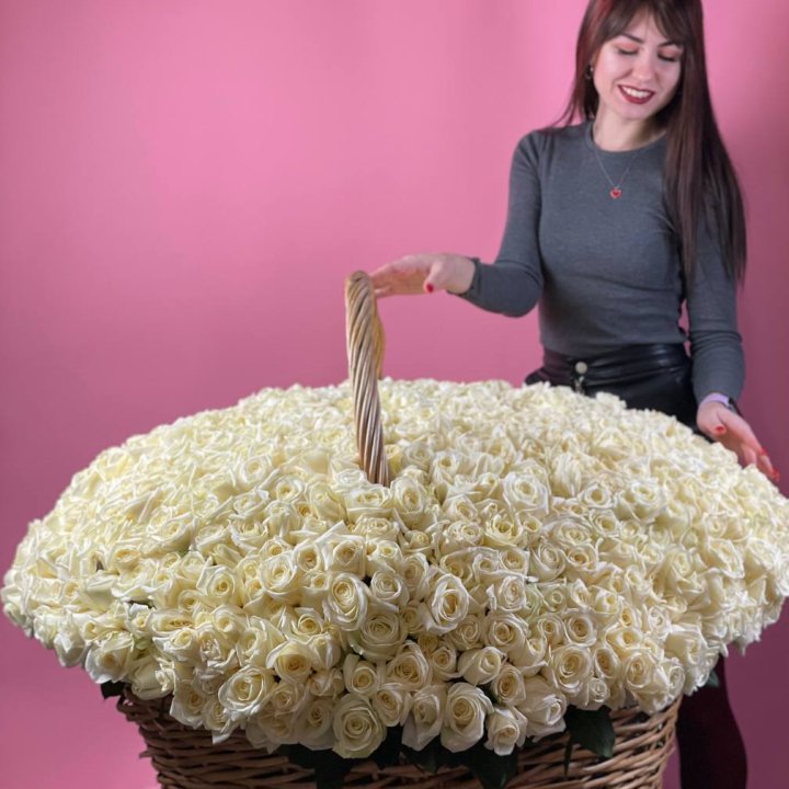 1001 белая роза в Тольятти
