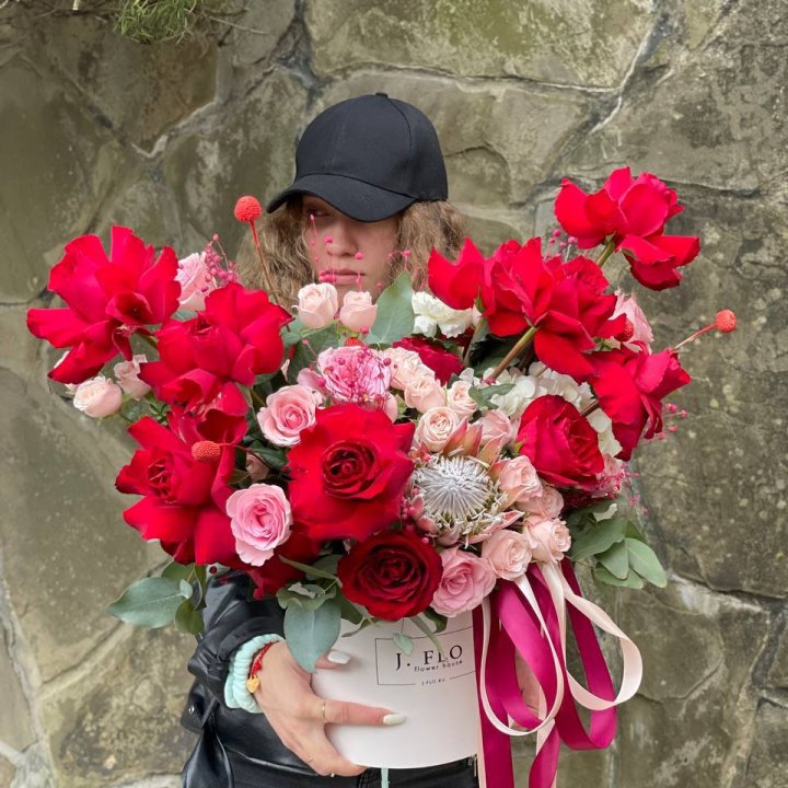 Яркий бокс "Для неё" в Тольятти