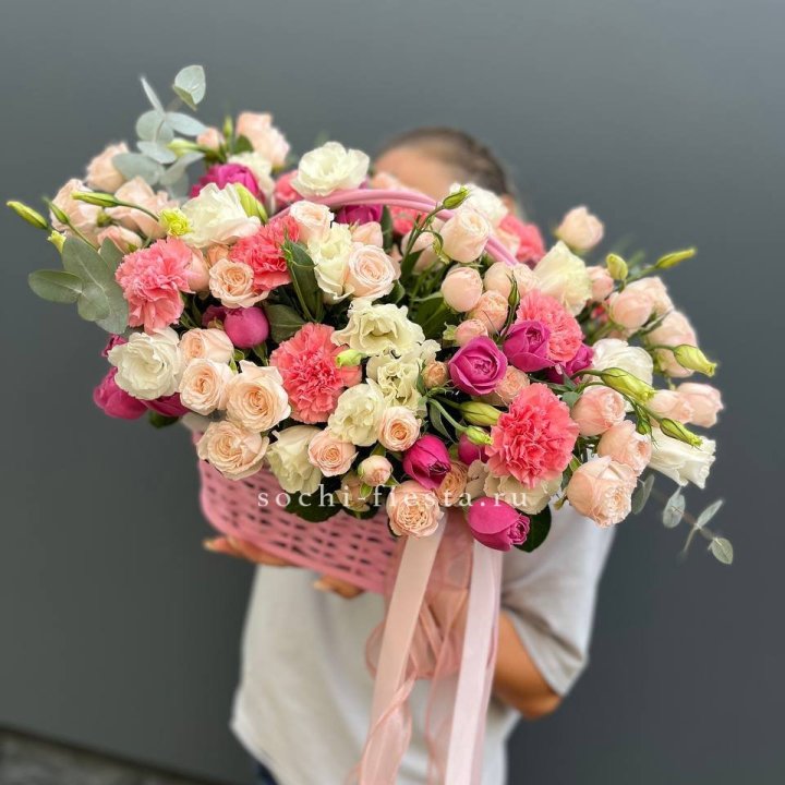 Цветочная корзина "Флоренция" в Тольятти