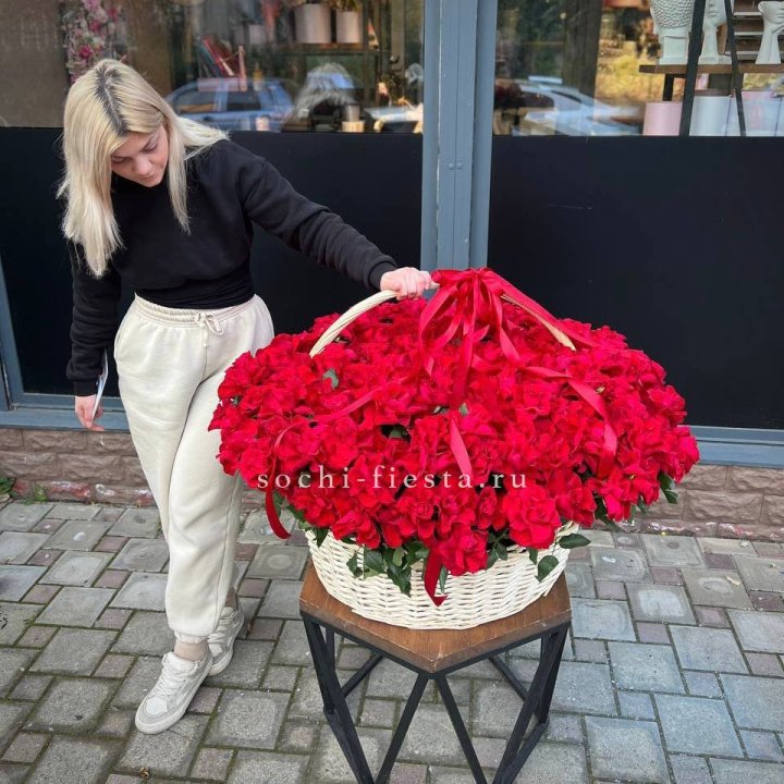 201 французская красная роза в Тольятти