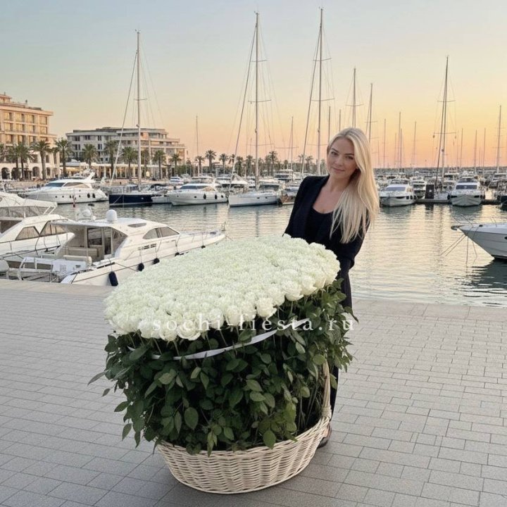 301 высокая роза в корзине в Тольятти