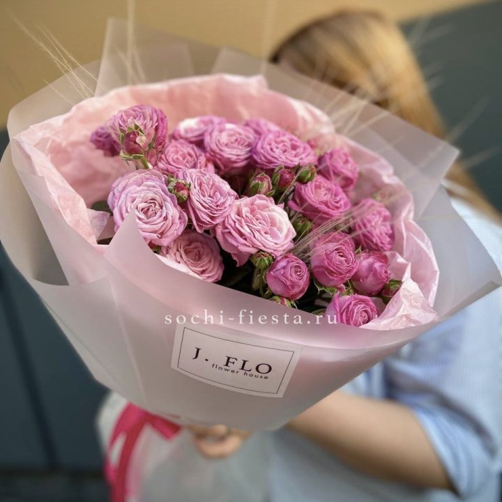 Пионовидные розы Мадам Бомбастик Pink в Тольятти