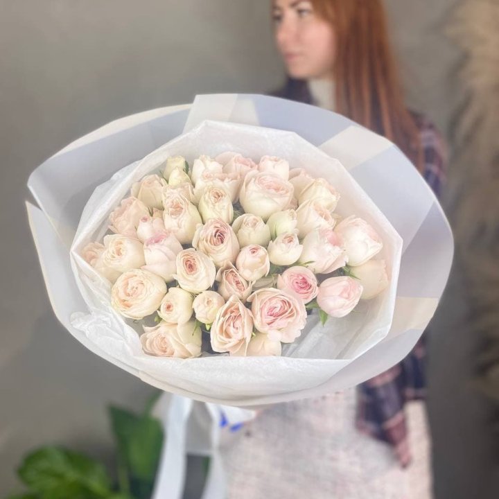 Букет кустовых роз в Тольятти