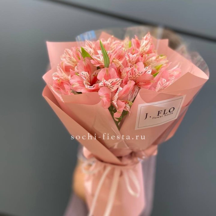 Букет альстромерий розовых в Тольятти