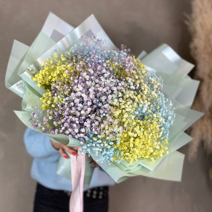 Букет радужных гипсофил в Тольятти