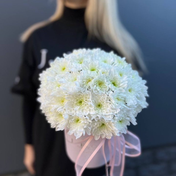 Коробка с хризантемами №1 в Тольятти