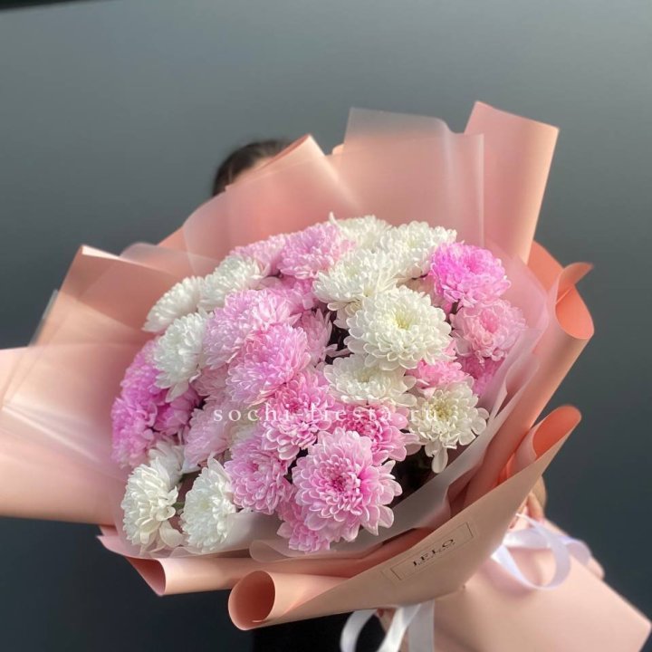  Букет бело-розовых хризантем  в Тольятти