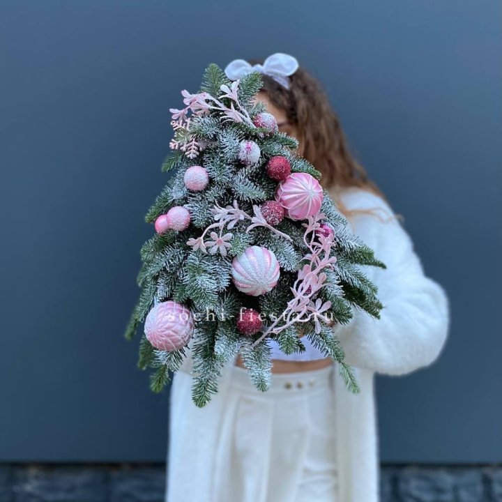 Новогодняя елочка "Розе" в Тольятти