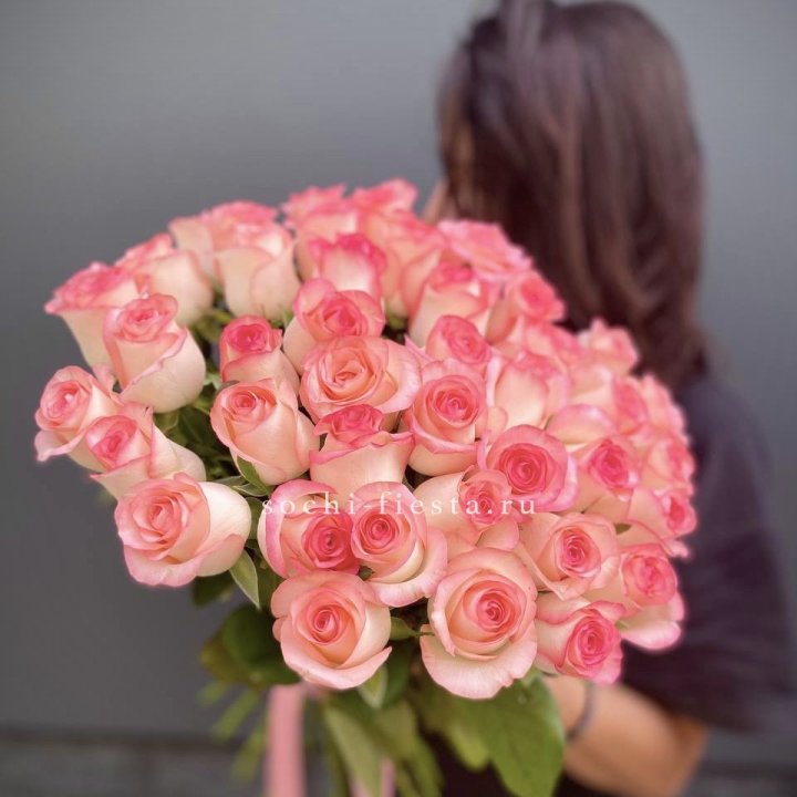 Охапка Роз Джумилия в Тольятти