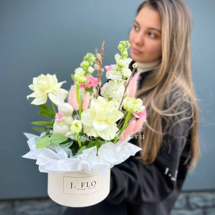 Цветочный бокс "Пасхальная композиция" в Тольятти