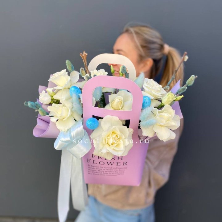 Цветочная сумочка "Пасхальная композиция" в Тольятти