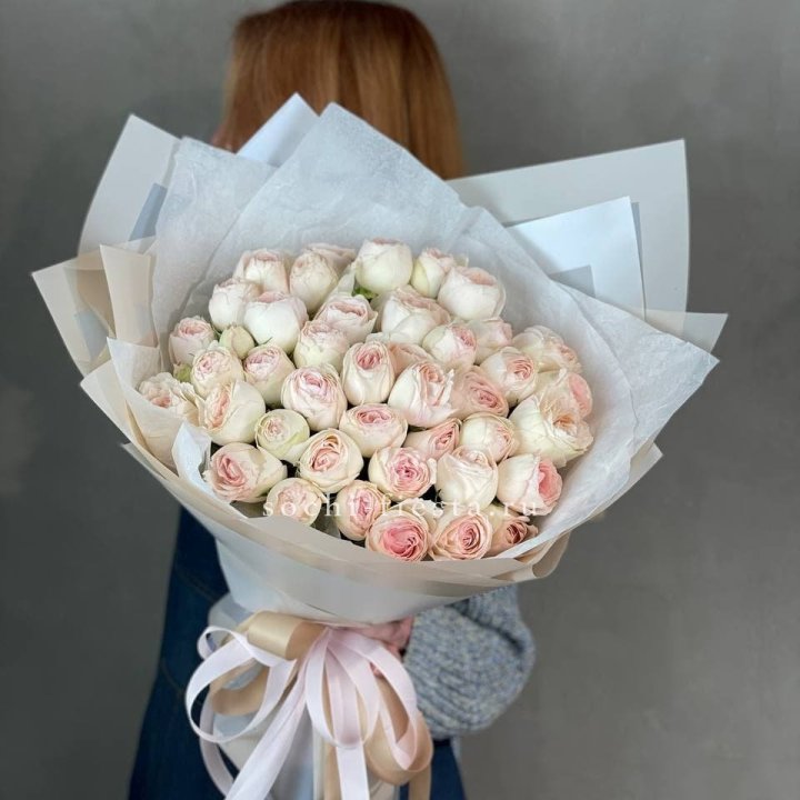 Букет пионовидных роз Пур лав в Тольятти