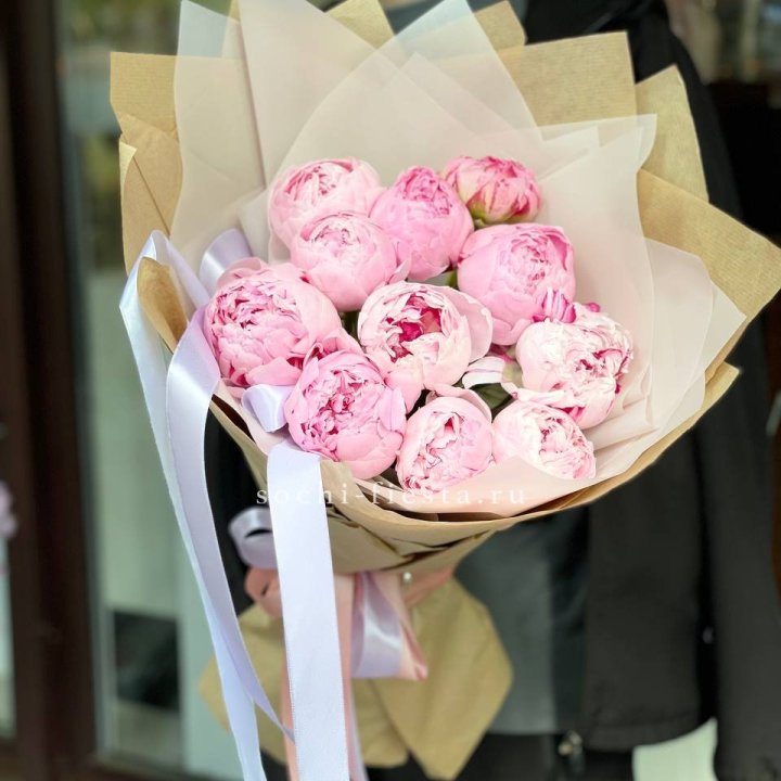 11 пионов в оформлении в Тольятти