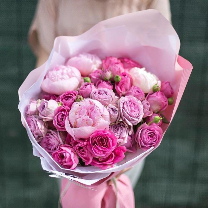 Букет с пионами "Леси" в Тольятти