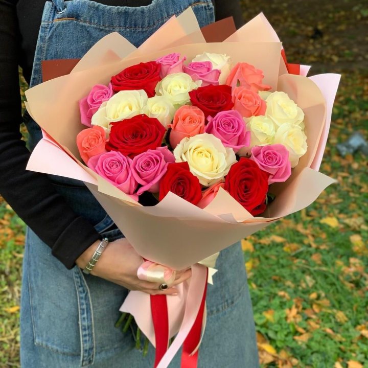 25 роз "Карусель" в Тольятти