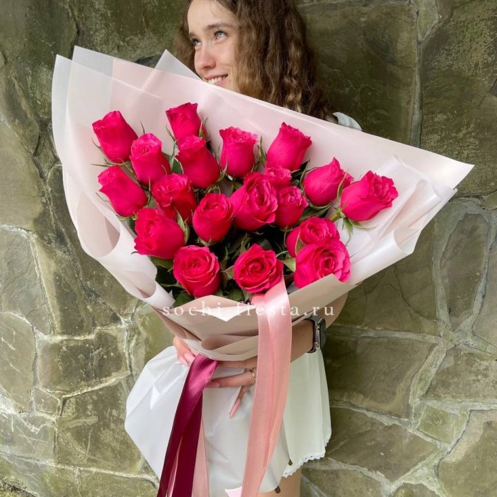 19 алых роз в Тольятти
