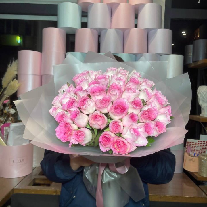  51 розовых роз в Тольятти