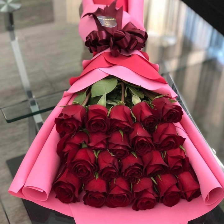 21 красная роза "Элеганс" в Тольятти
