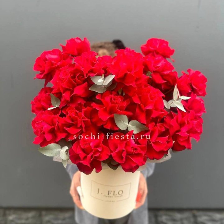 35 Французских роз в боксе в Тольятти